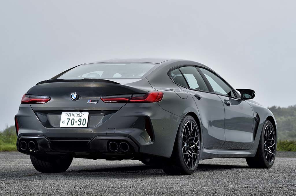 BMW M8 GRAN COUPE COMPETITION
