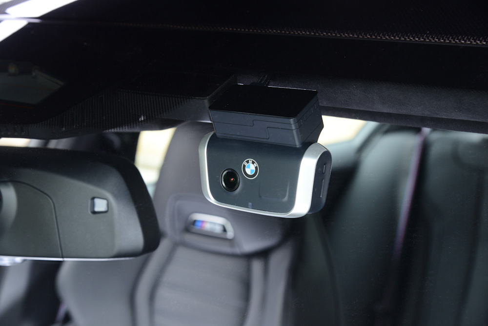 BMW&MINI純正ドラレコ【Advanced Car Eye 2】信頼性と操作性が